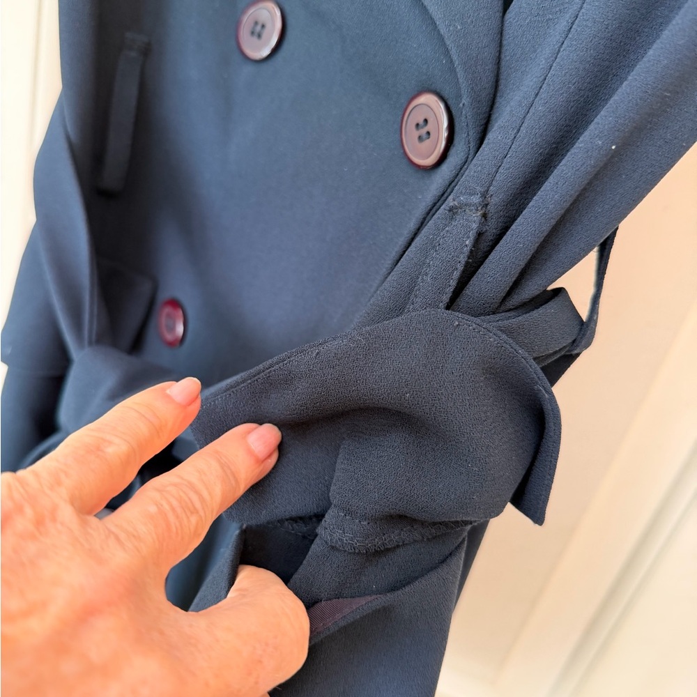Casual Corner Navy Double-Breasted Jacket/Blouse, Button Front, Belted, Sz 6 - Picture 8 of 12